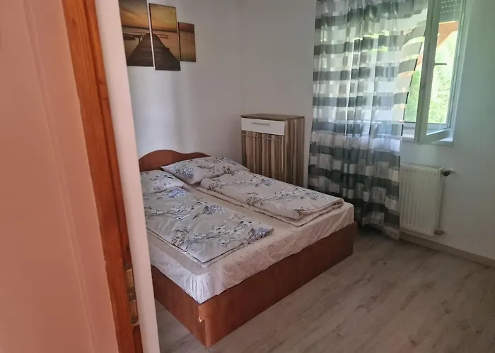 Rajmund Vendeghaz Vakantiehuis *